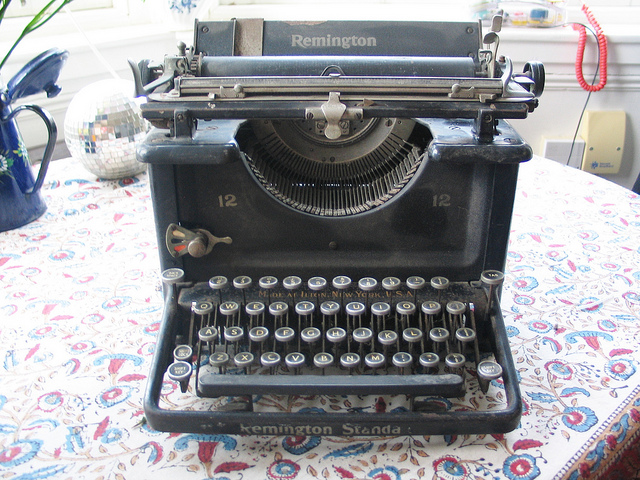 I am a typewriter. Please be my friend?